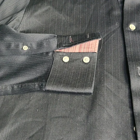 Men's Shirt - Picture 3 of 7